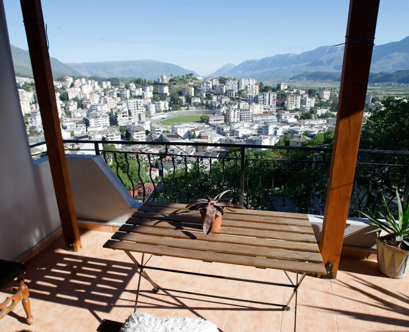 The View House Vila Gjirokastër